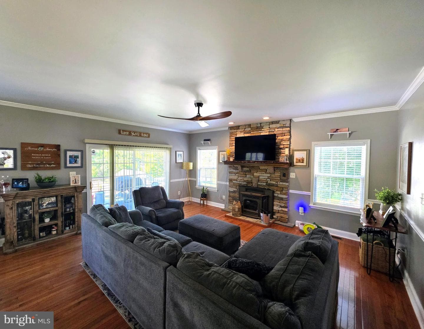 8 Elk Lane photo 6