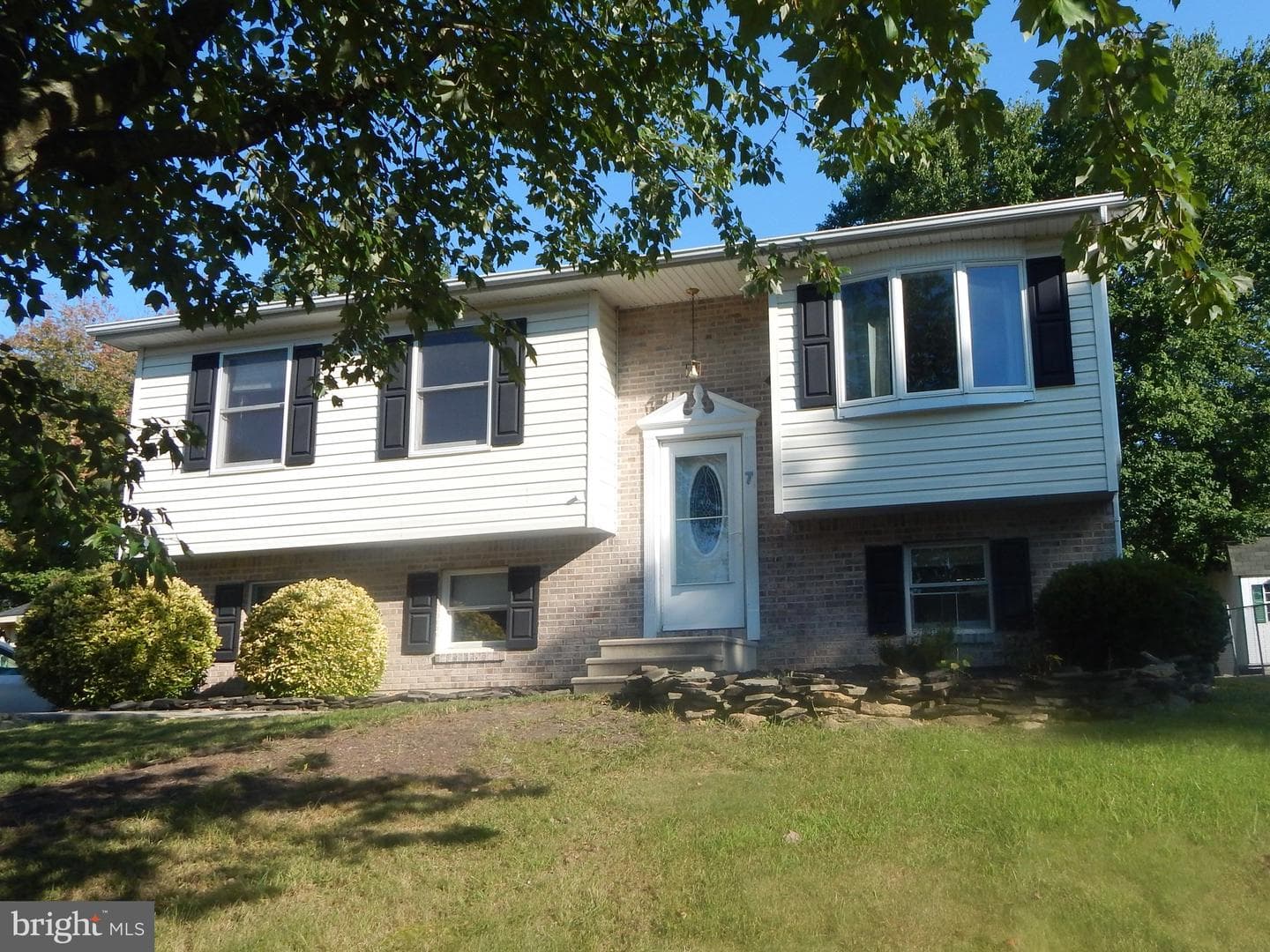 7 White Birch Drive photo 3