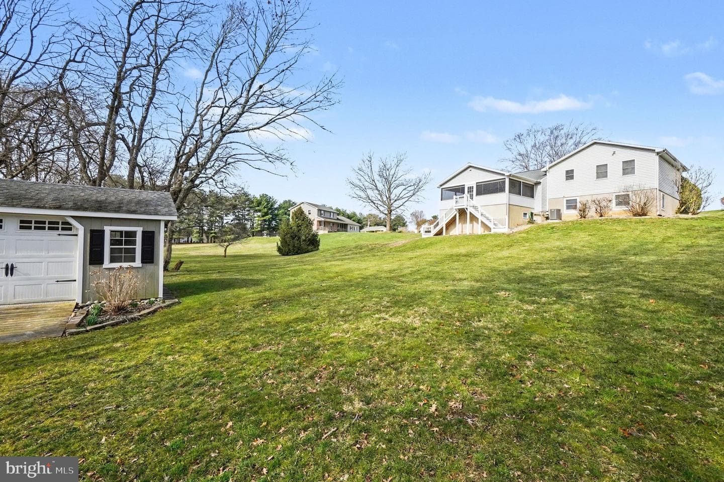 72 Cynthia Court photo 45