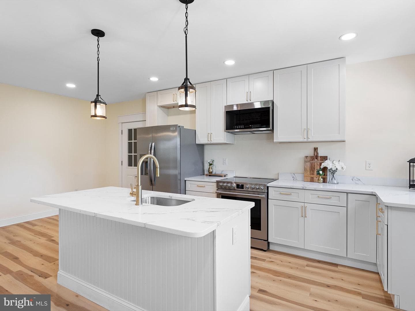 1788 Appleton Road photo 10