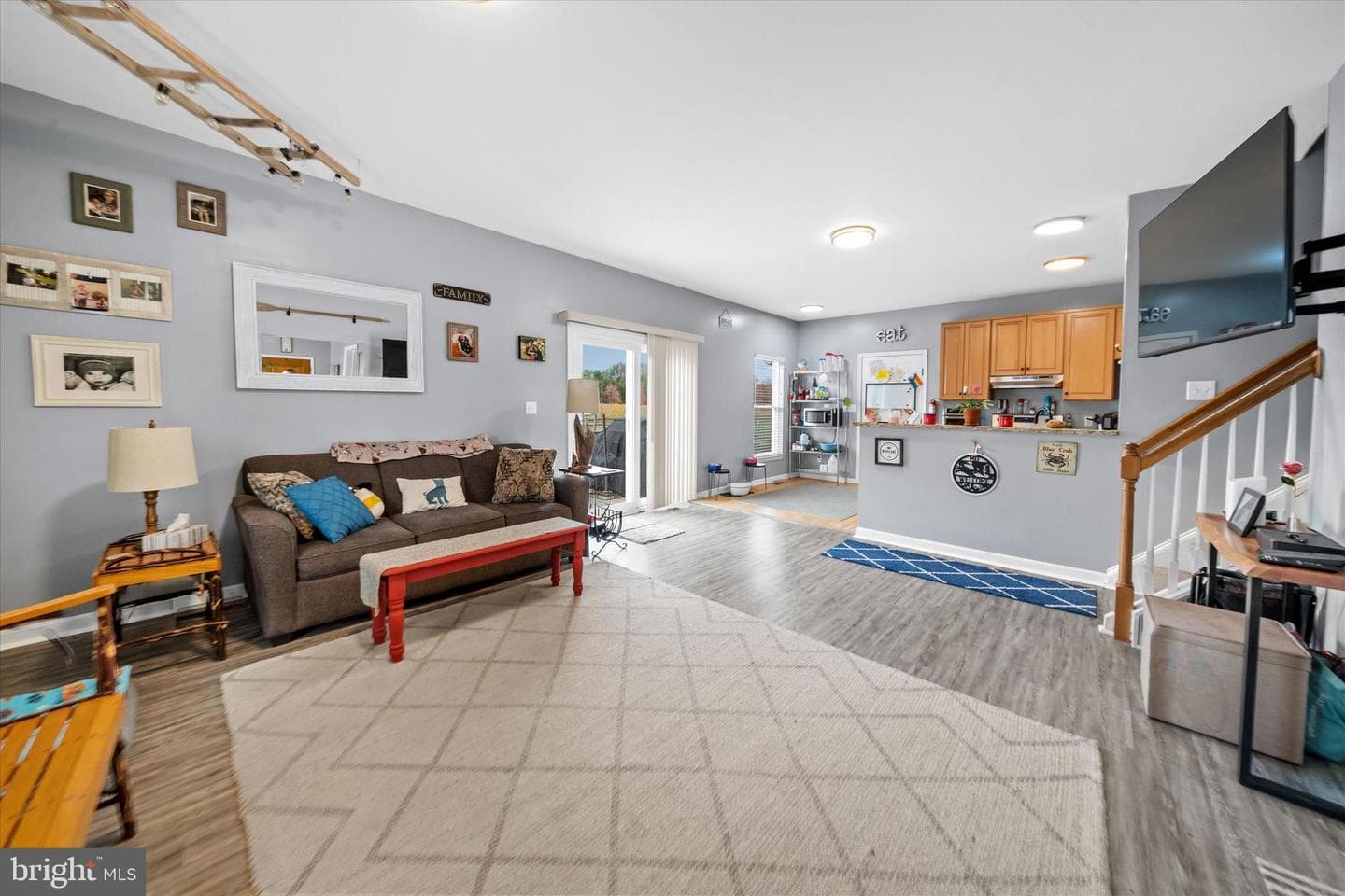 223 Ariel Avenue photo 6