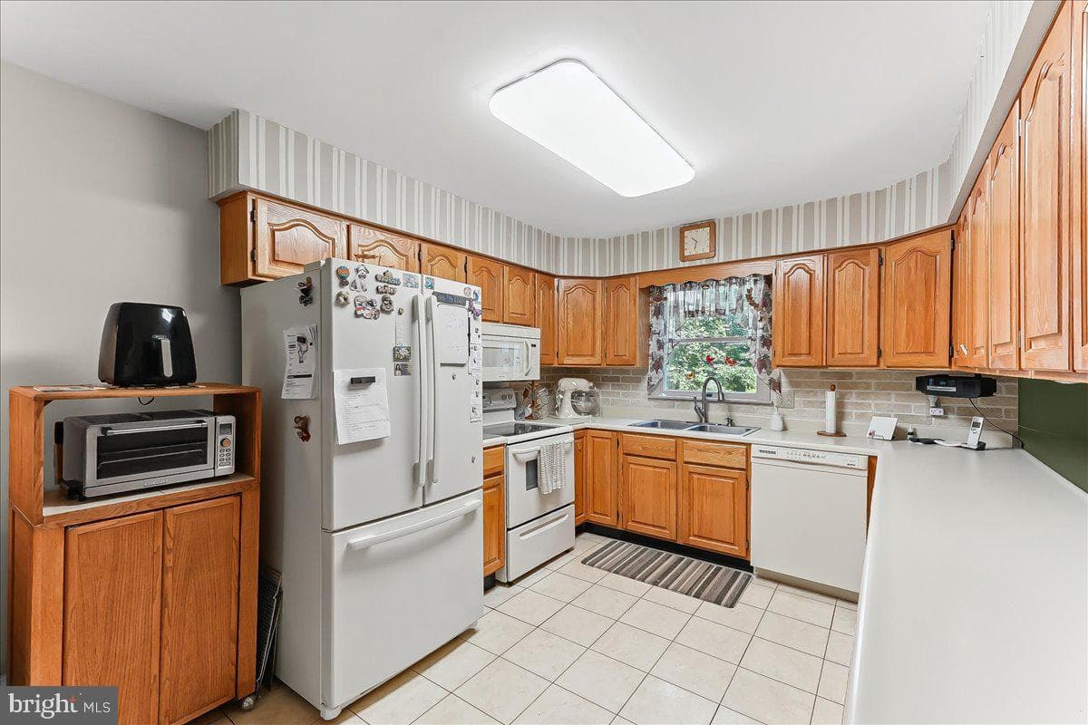5 N Parkway photo 13