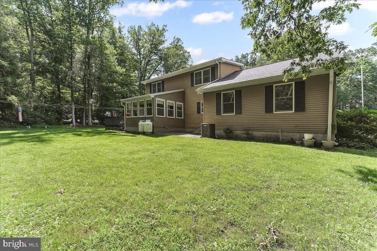 5 N Parkway photo 29