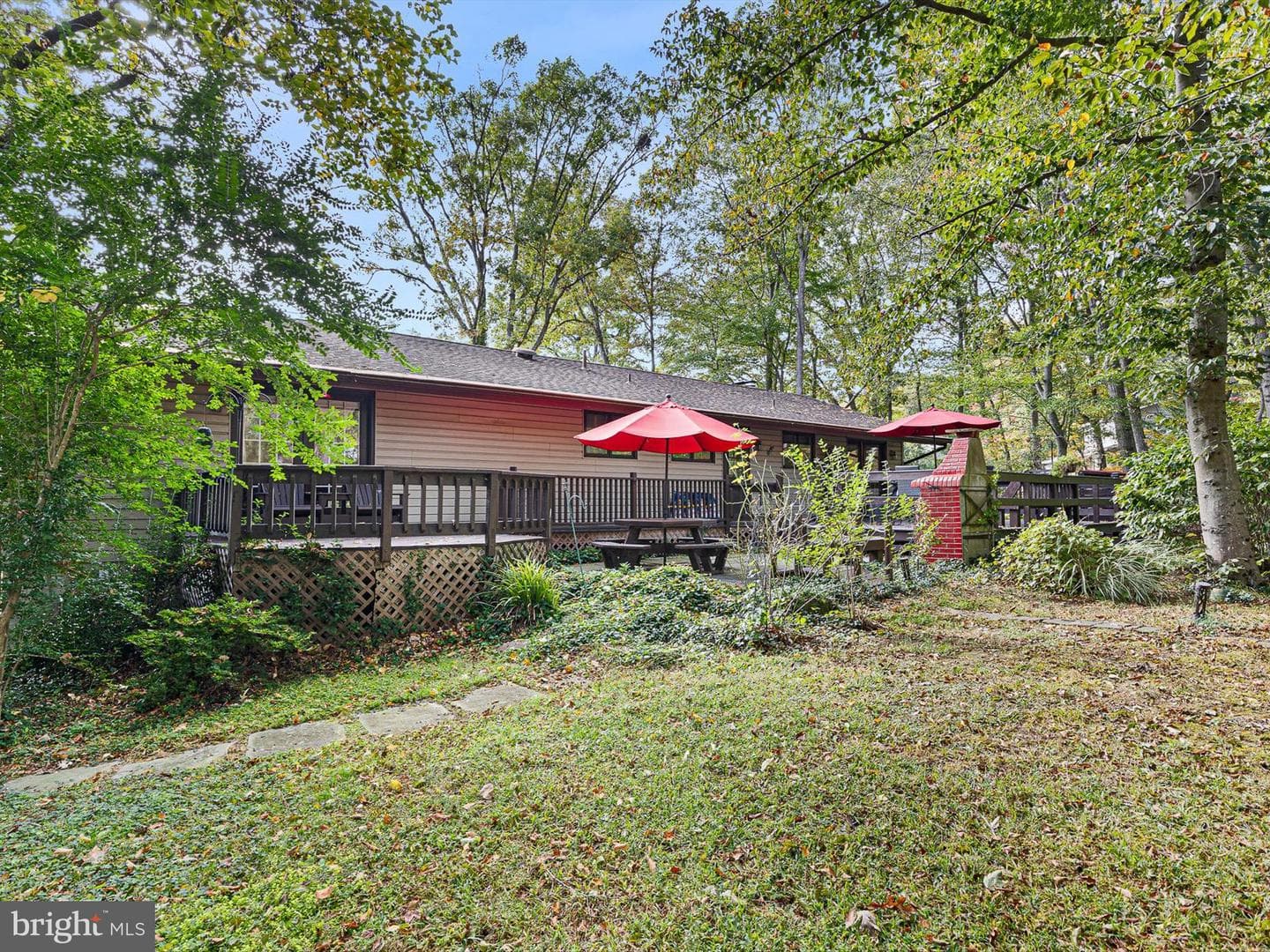 6 Colonial Circle photo 20