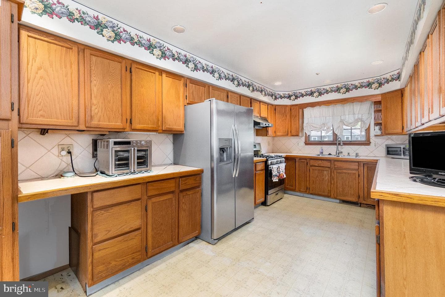 80 Parkside Drive photo 12