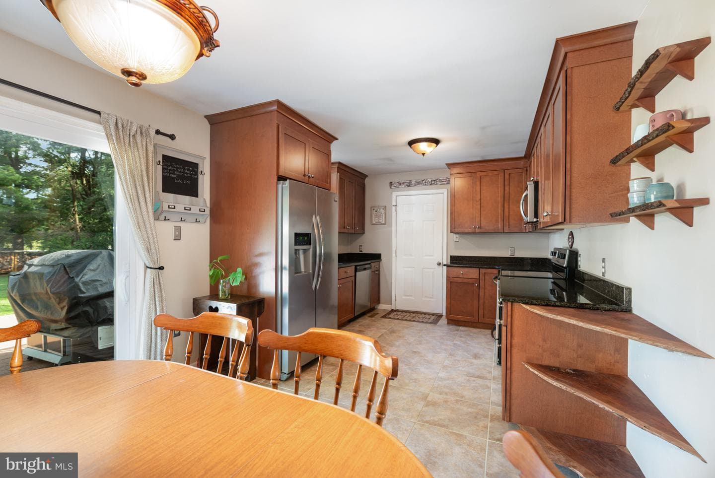615 Lombard Road photo 12
