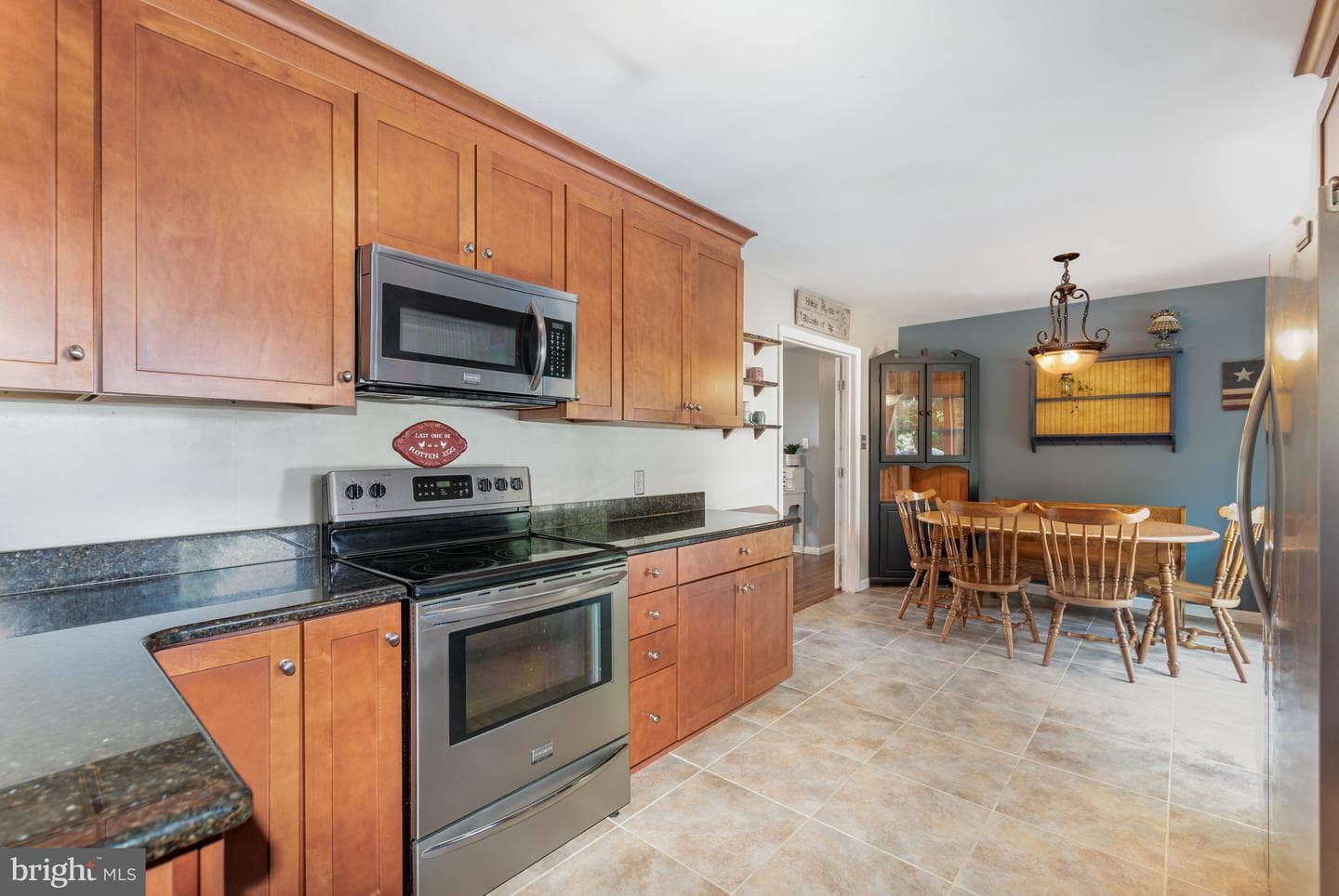 615 Lombard Road photo 14