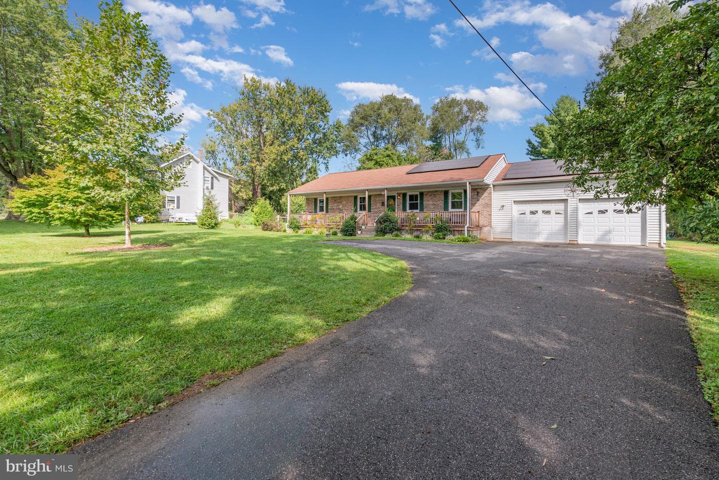 615 Lombard Road photo 2