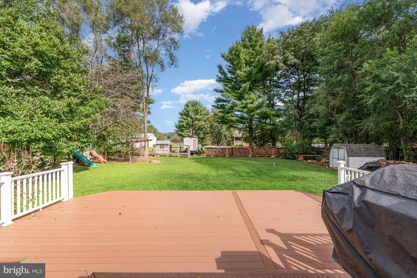 615 Lombard Road photo 32