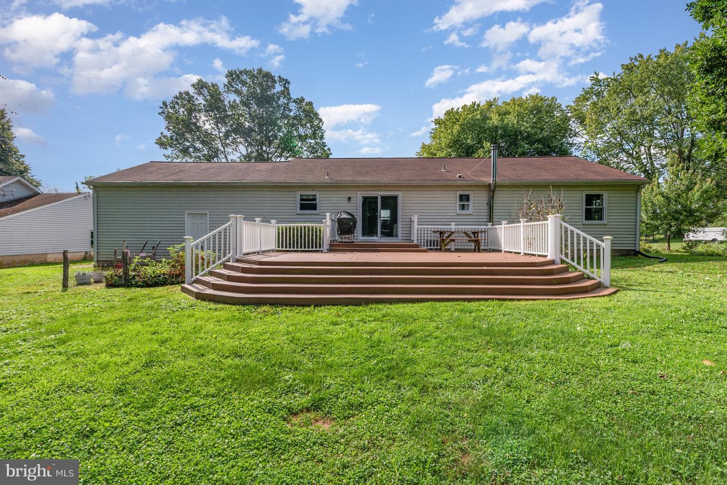 615 Lombard Road photo 33
