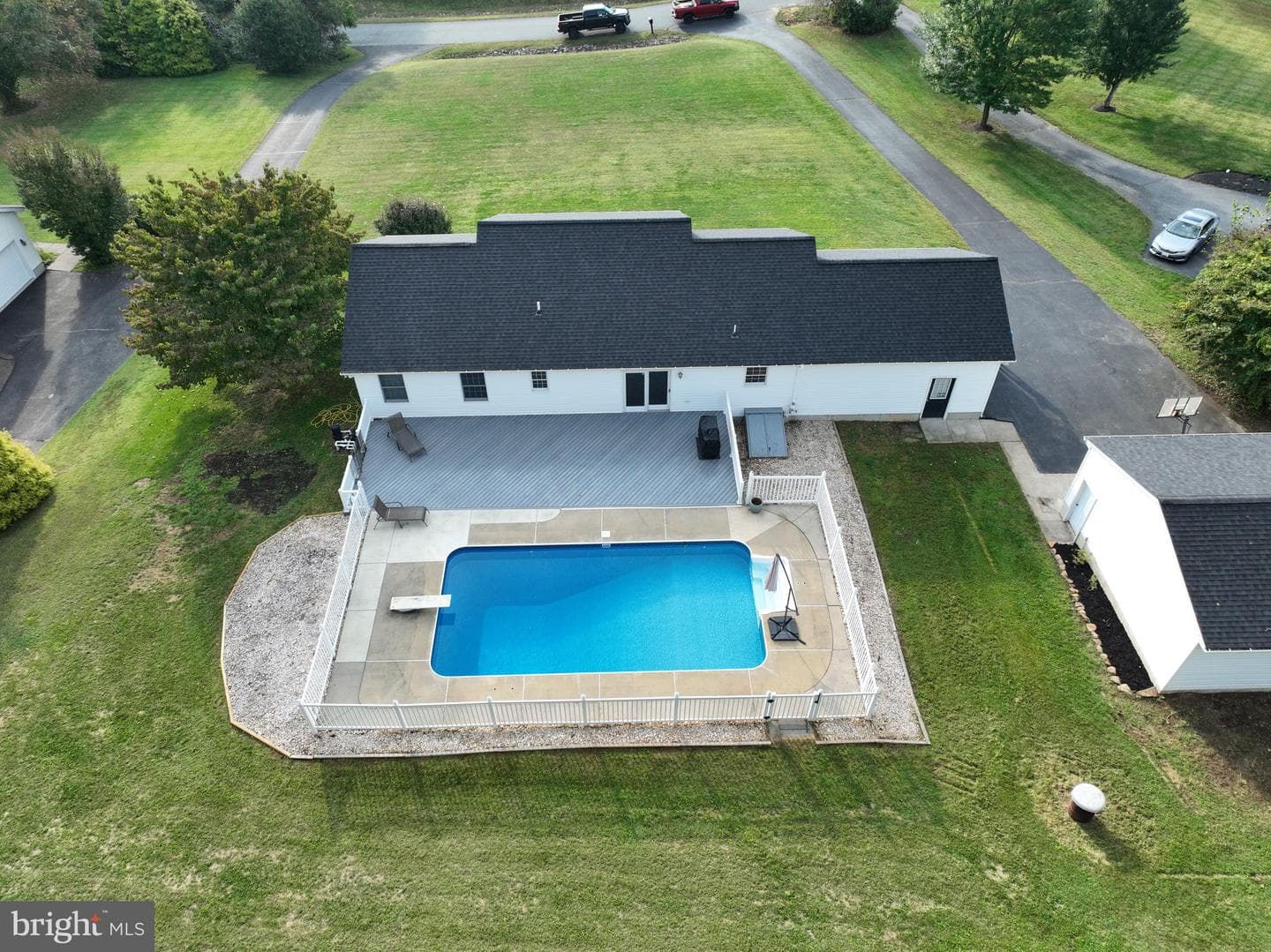 35 Coachman Drive photo 11
