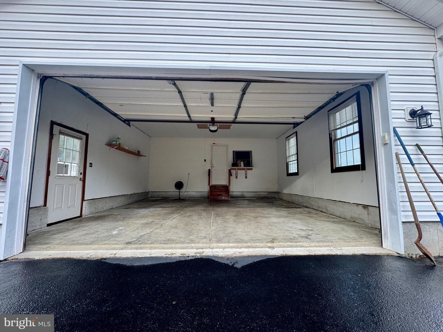 35 Coachman Drive photo 52