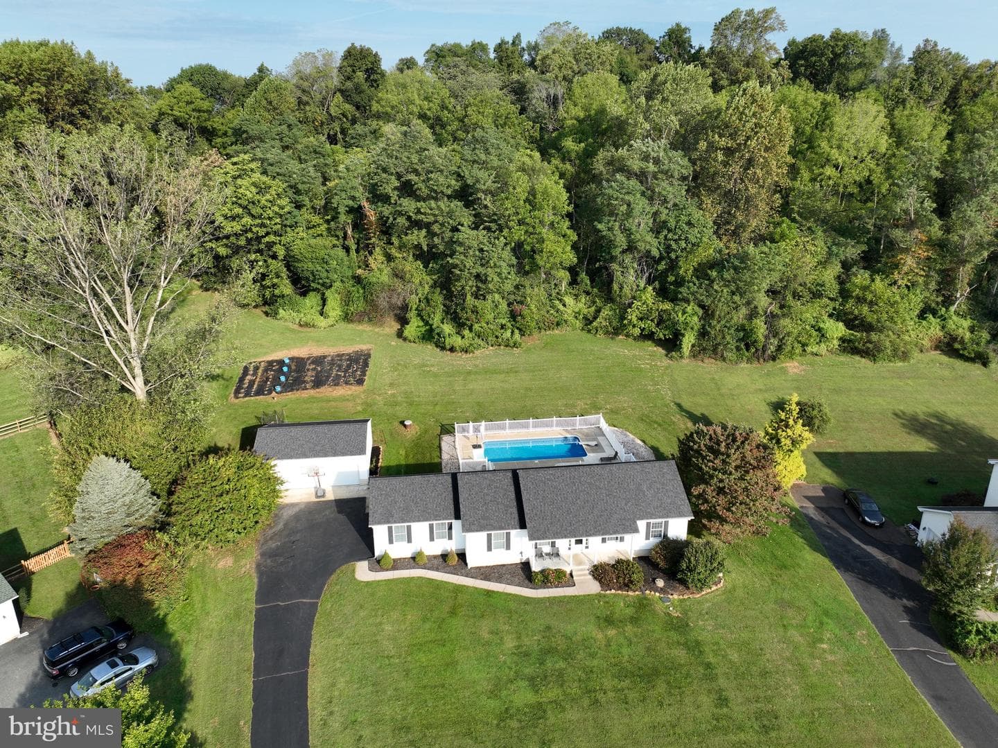 35 Coachman Drive photo 9
