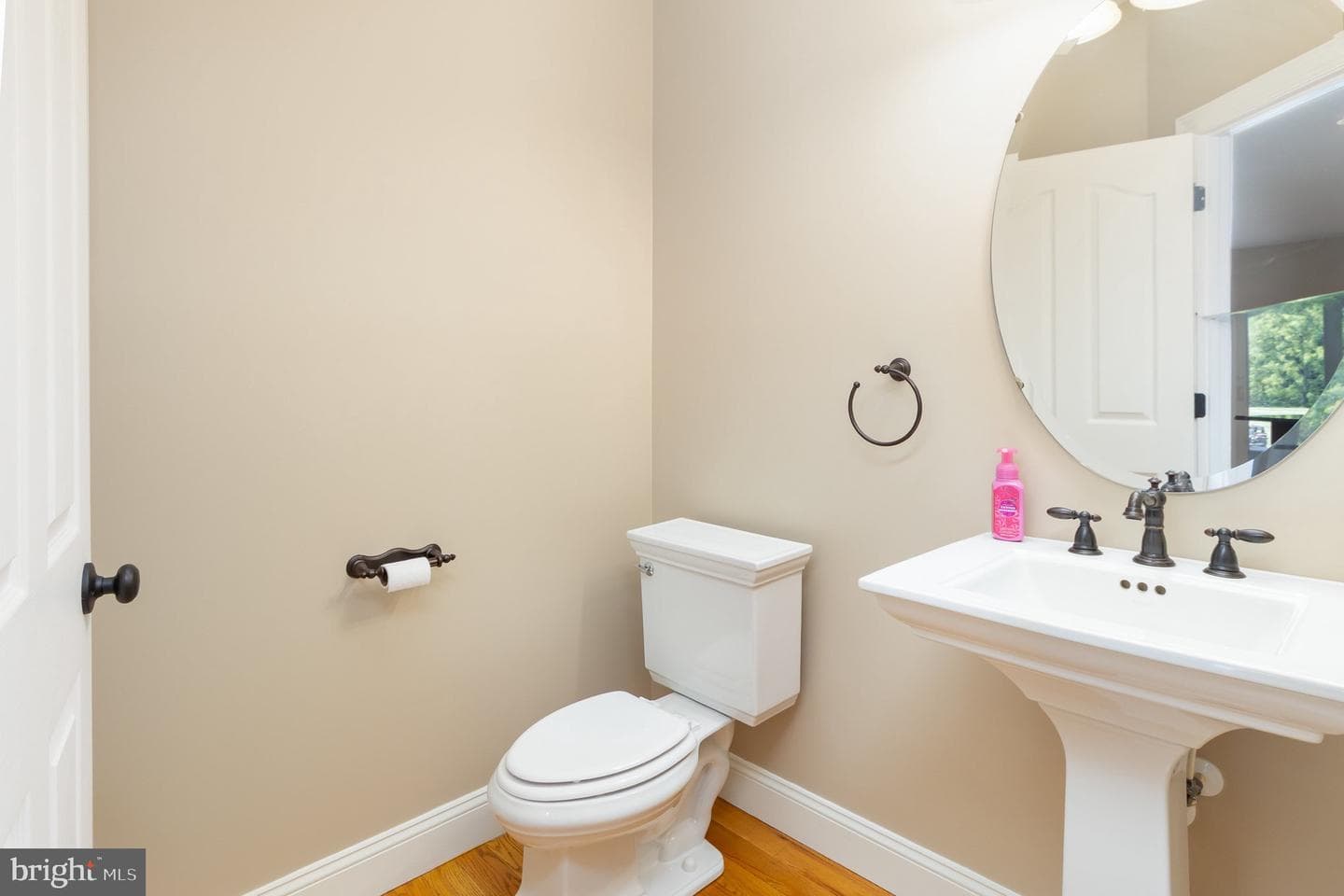 56 Sylmar Road photo 15