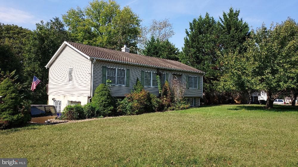 114 Creswell Avenue photo 2