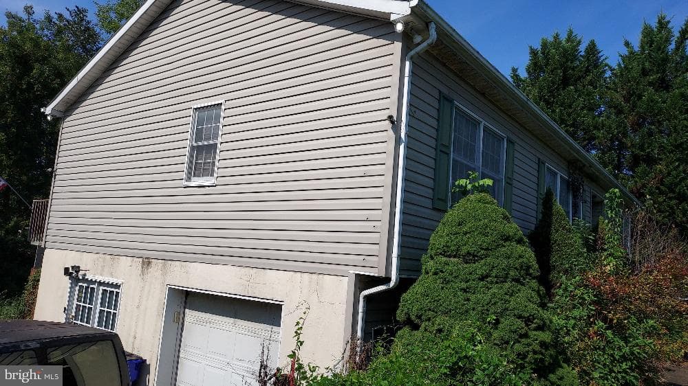 114 Creswell Avenue photo 37