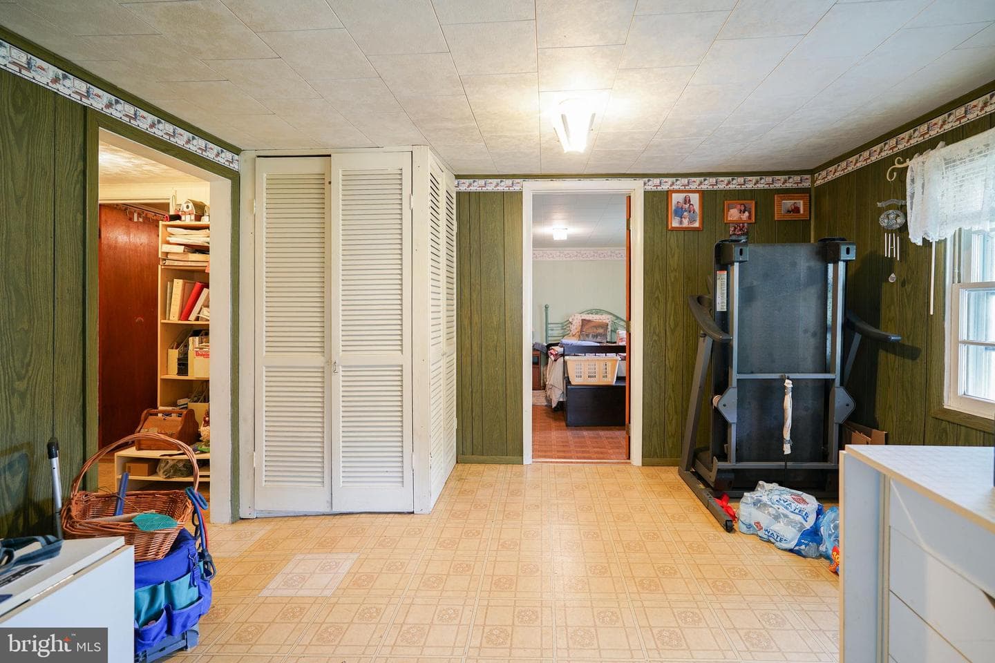 128 Woolens Road photo 10