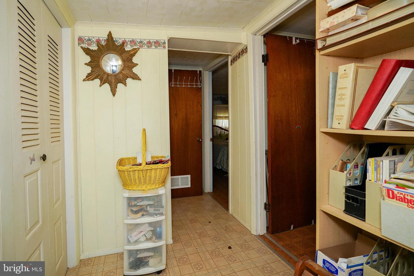 128 Woolens Road photo 14