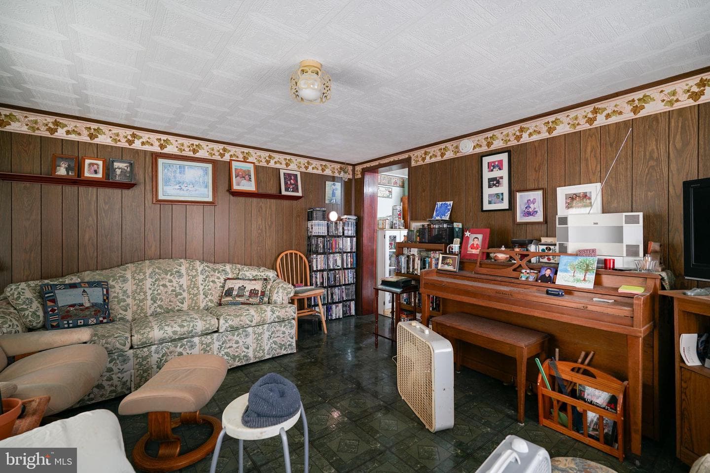 128 Woolens Road photo 21