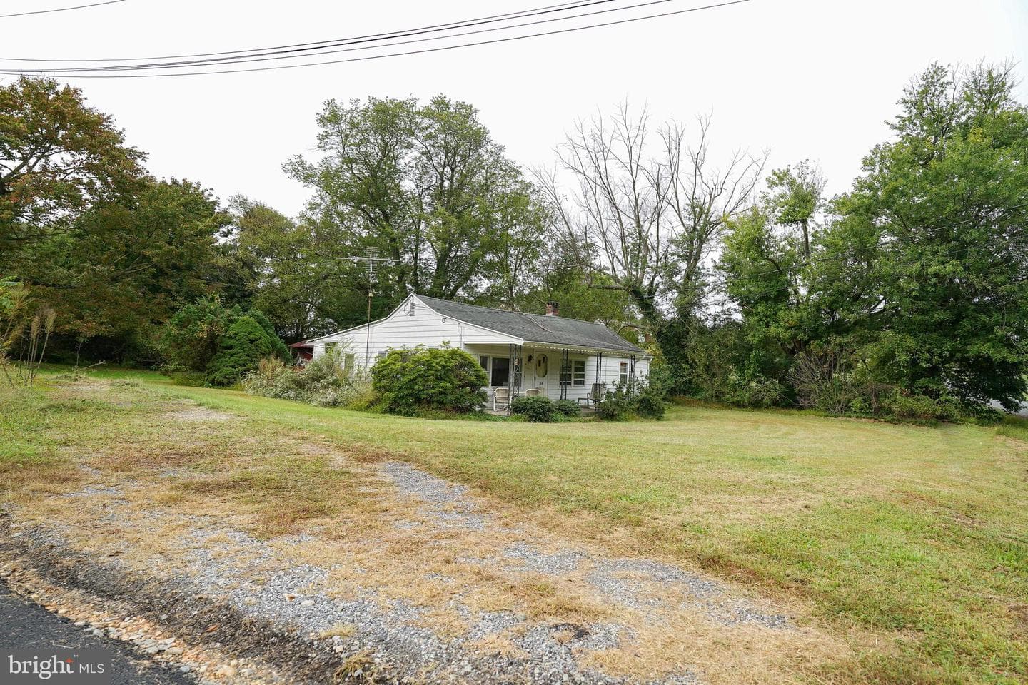 128 Woolens Road photo 6