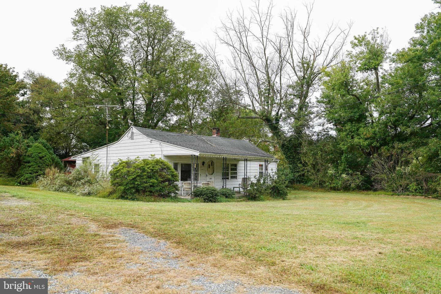 128 Woolens Road photo 7