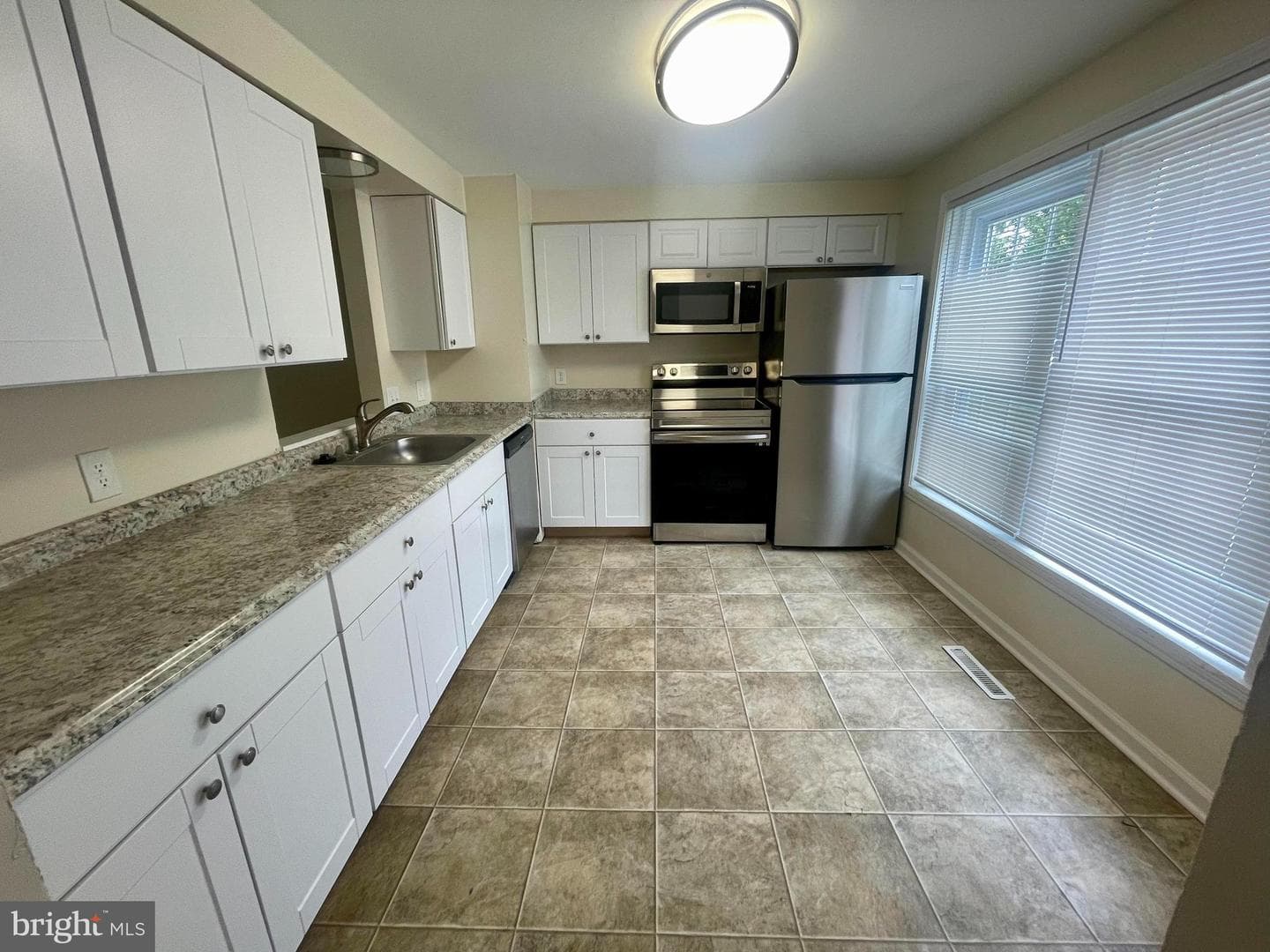 21 Mahogany Drive photo 4