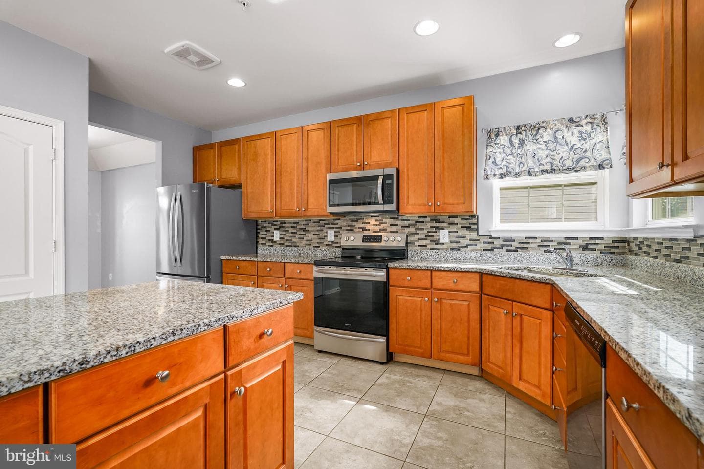 241 Stewart Road photo 13