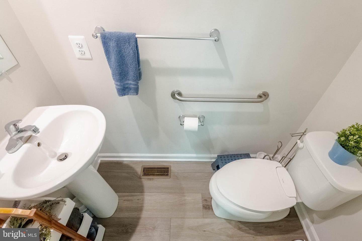 25 Teatree Lane photo 18
