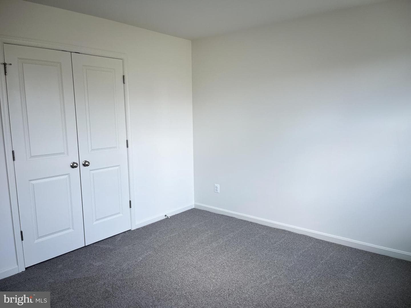 327 Barney Court photo 20