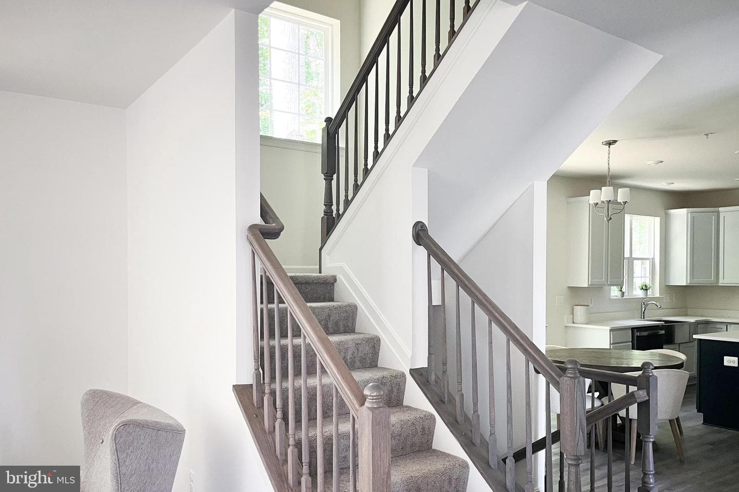 327 Barney Court photo 9