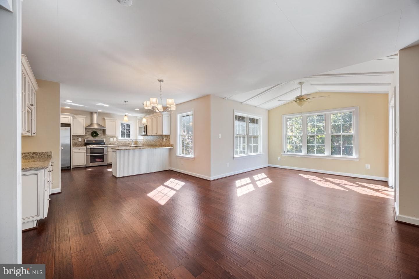 84 Clematis Way photo 10
