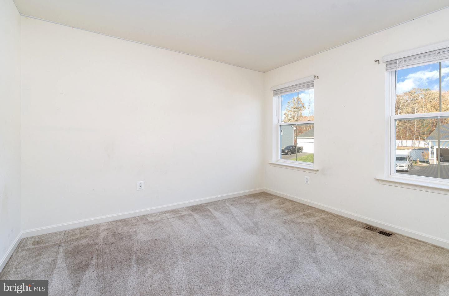 374 Bay Club Parkway photo 14