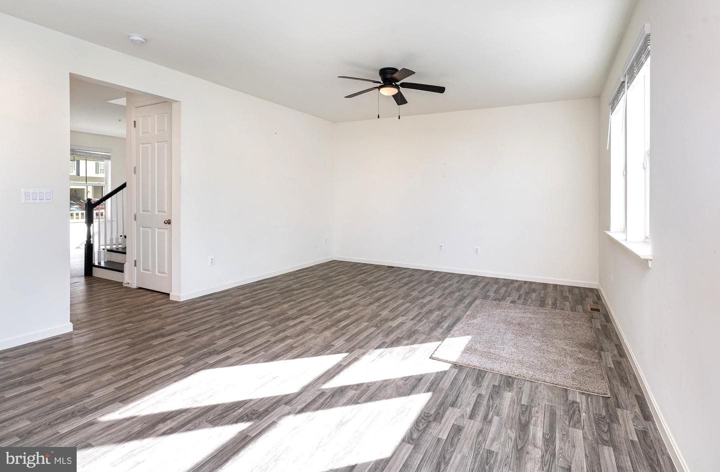 374 Bay Club Parkway photo 5