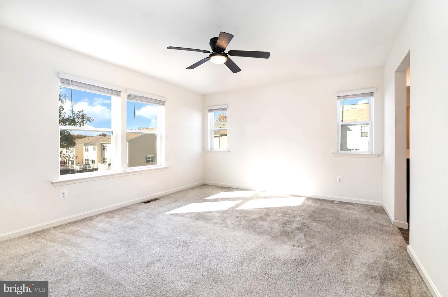 374 Bay Club Parkway photo 8