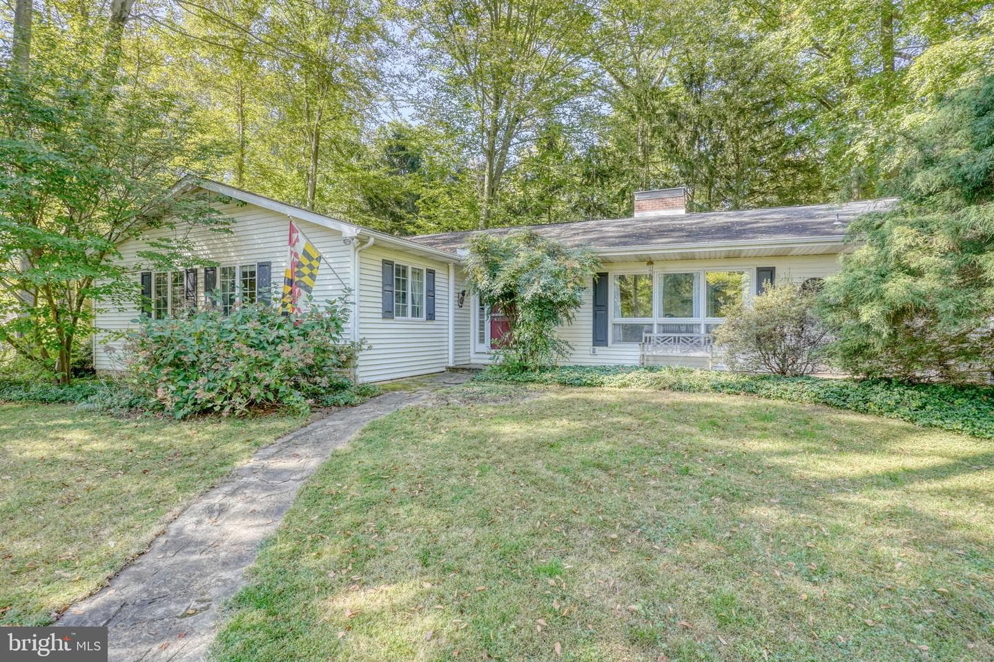 17 E Parkway photo 35