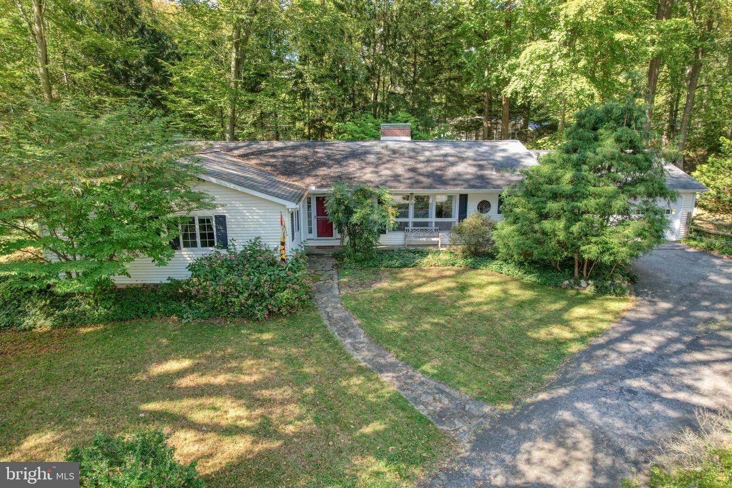 17 E Parkway photo 37