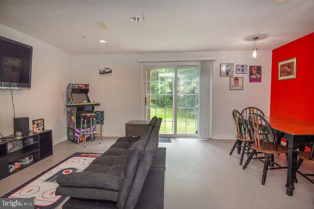 430 Buttonwoods Road photo 19