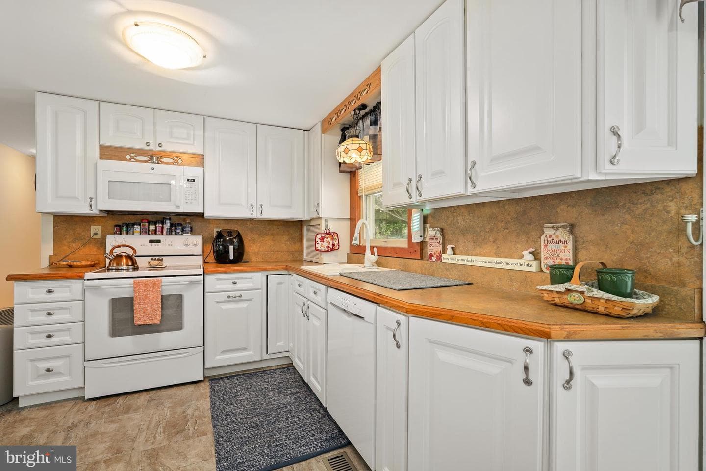 184 Rowlandsville Road photo 13