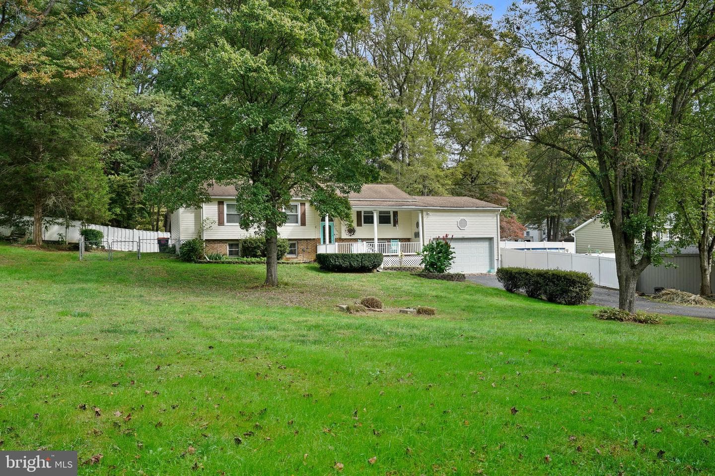 184 Rowlandsville Road photo 3