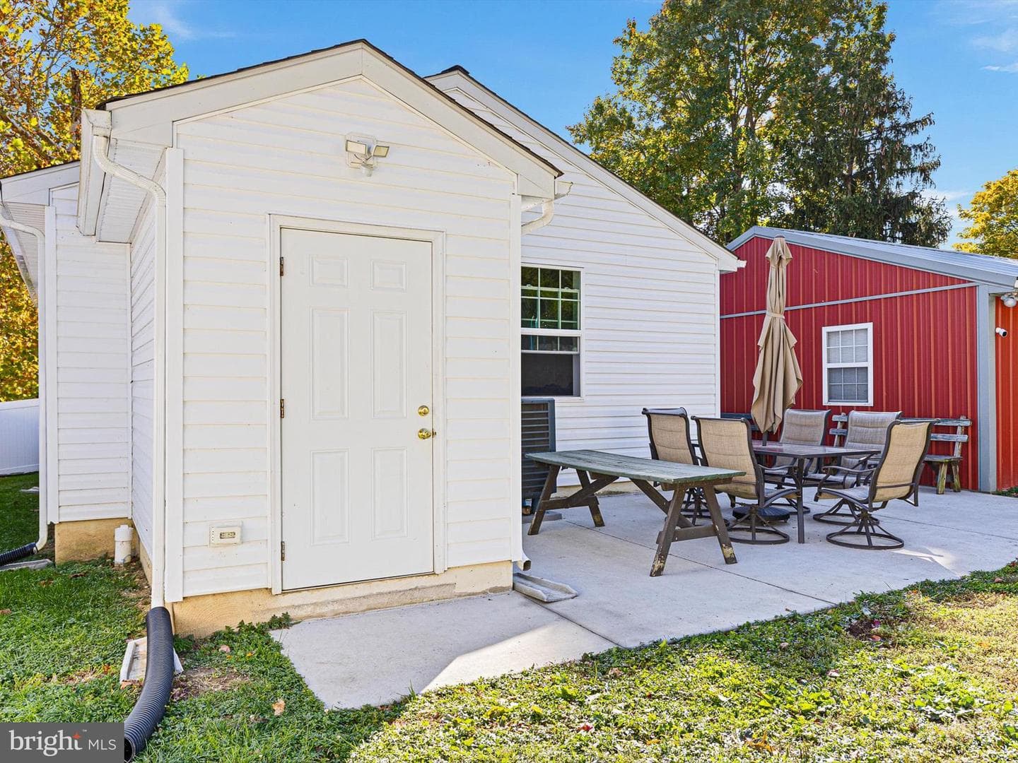 653 Mechanics Valley Road photo 2