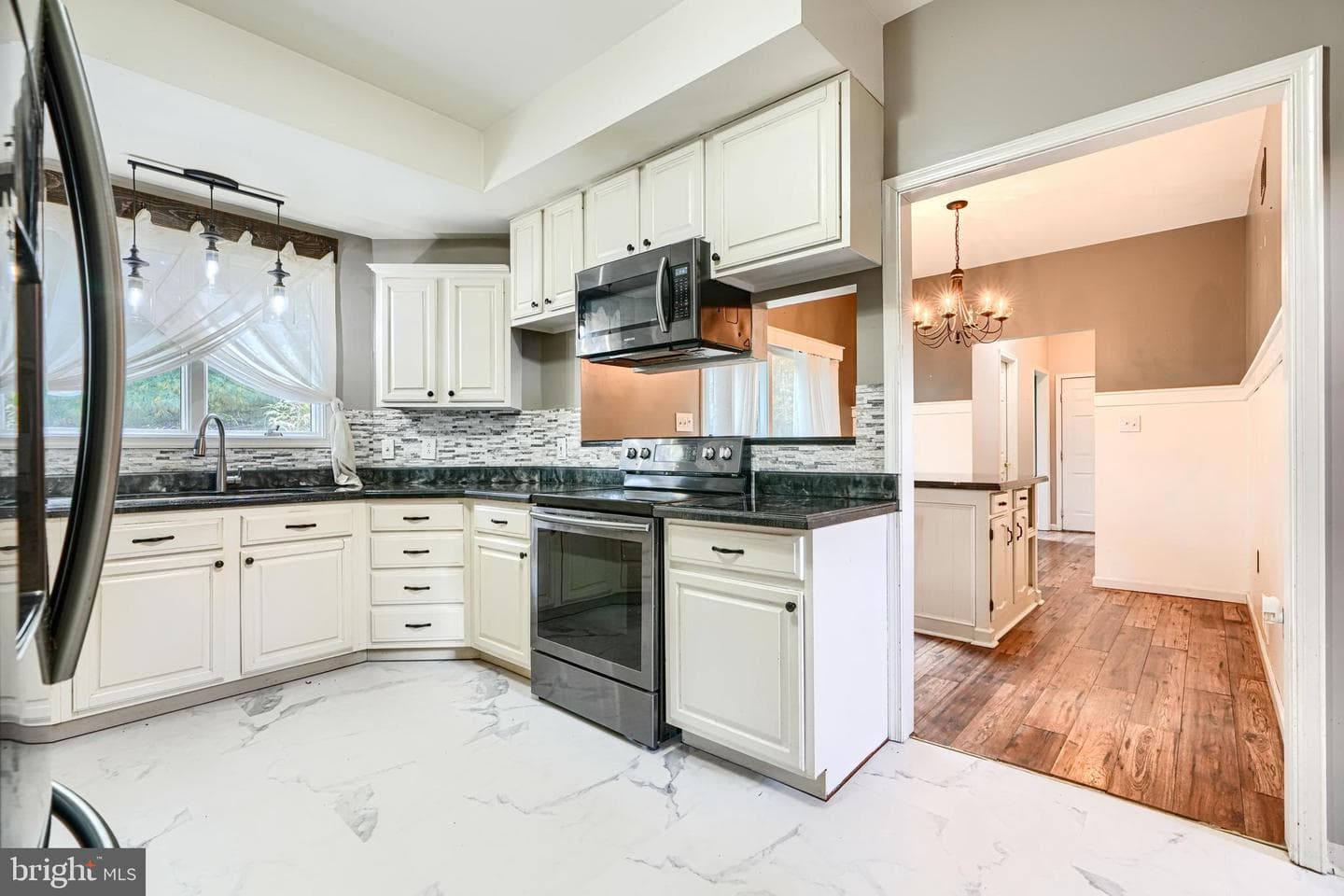 544 Elk Mills Road photo 14