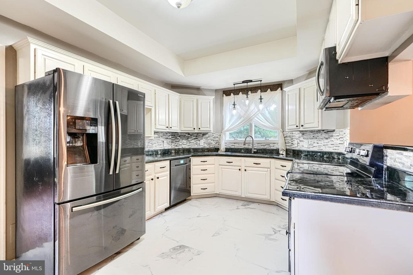 544 Elk Mills Road photo 16