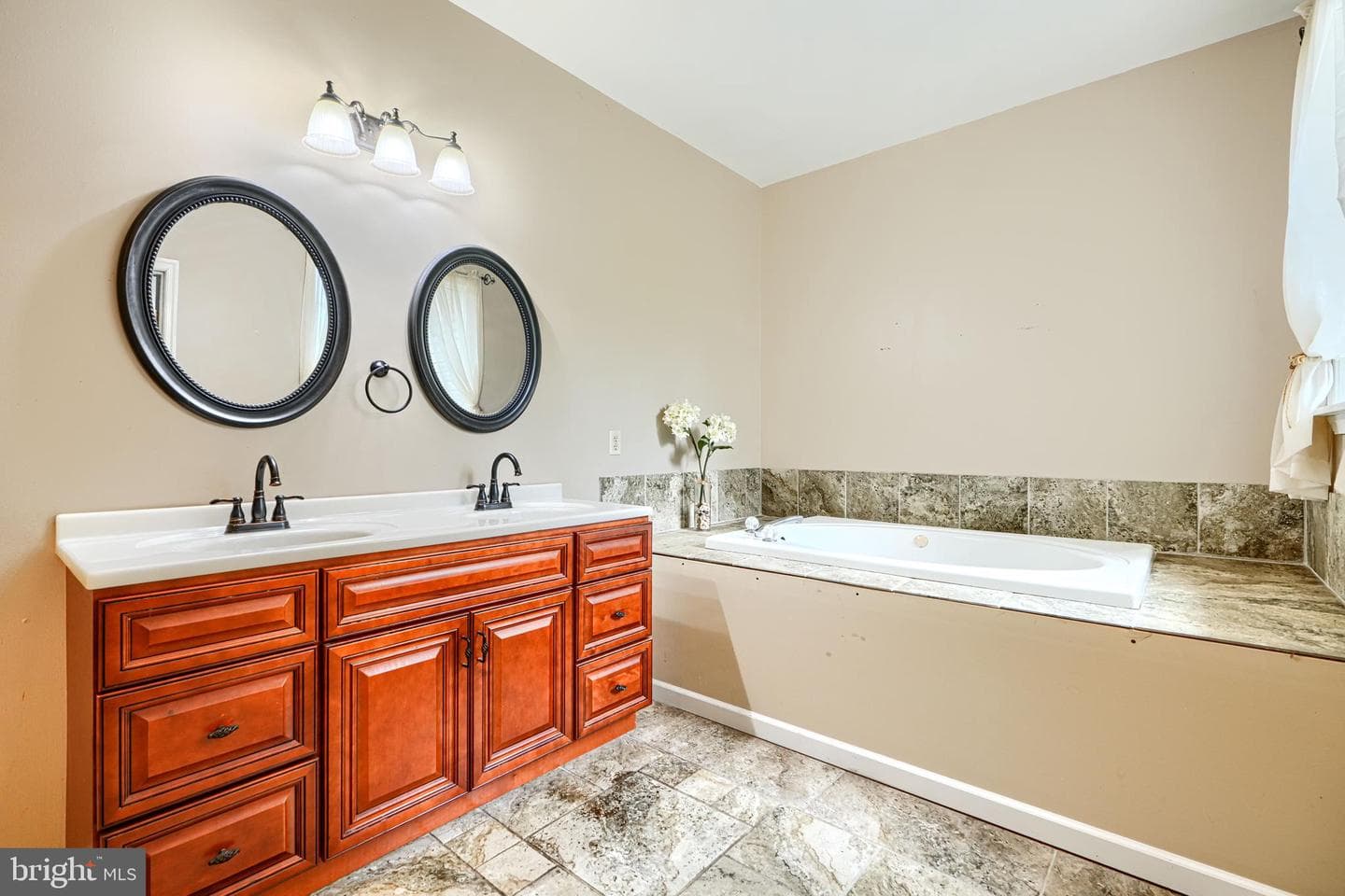 544 Elk Mills Road photo 33