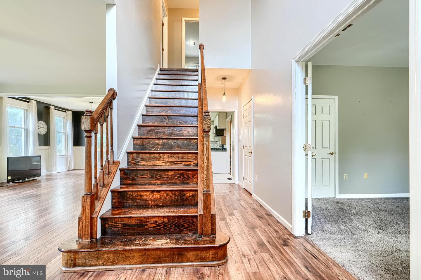 544 Elk Mills Road photo 5