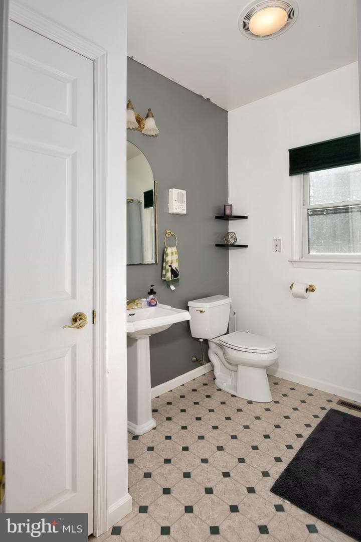 699 Shady Beach Road photo 12