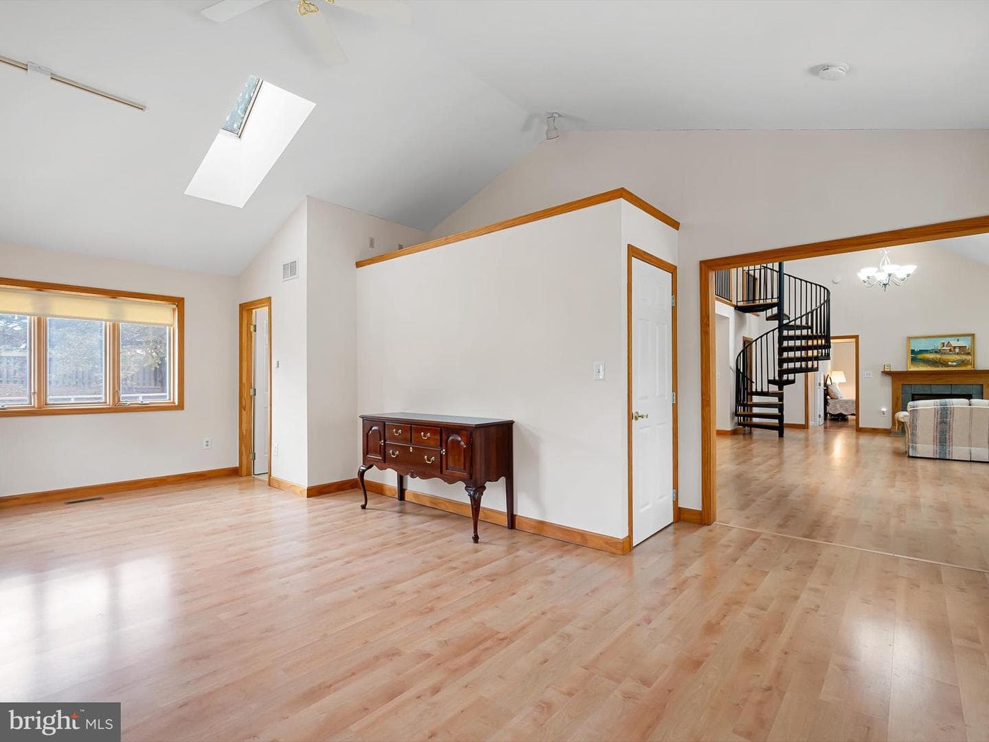 4350 Telegraph Road photo 19