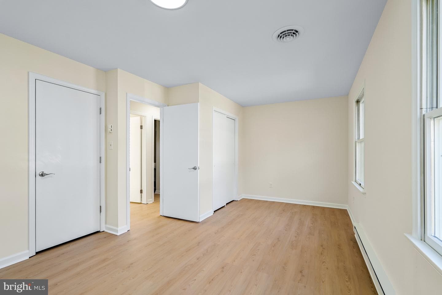 520 Saint Charles Street photo 10