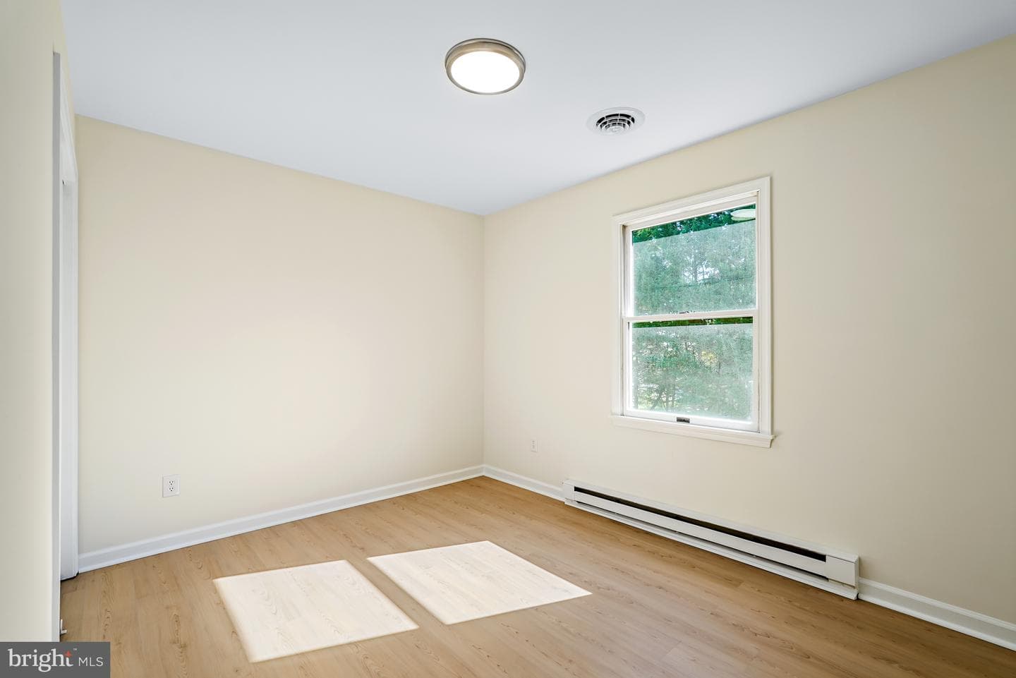 520 Saint Charles Street photo 12