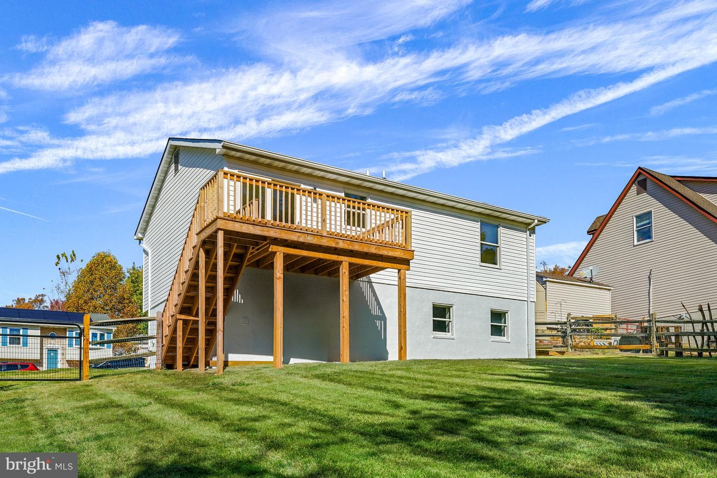 520 Saint Charles Street photo 22