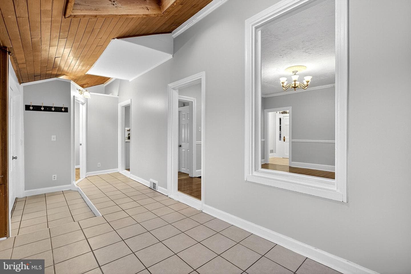 110 Delaware Avenue photo 14